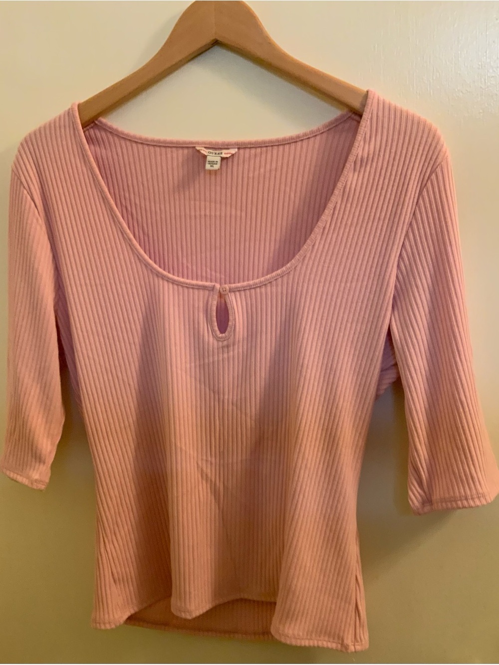 Guess Light Pink Ribbed Scoop-Neck Top with Keyhole
